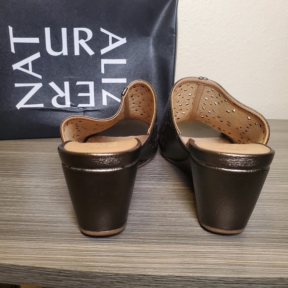 Naturalizer Charlotte Wedge. New in Box. Size 10 charcoal - Picture 4 of 6